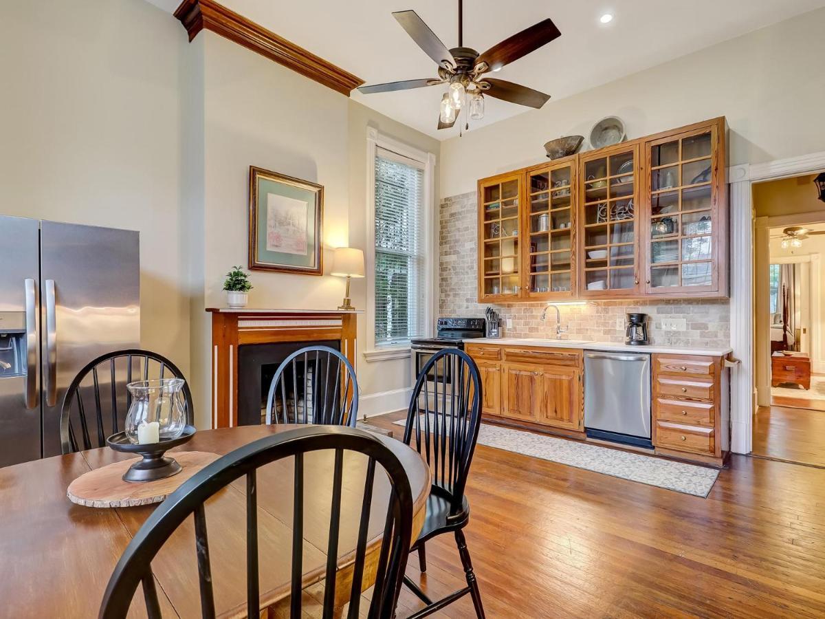 Parlor On Lafayette Villa Савана Екстериор снимка