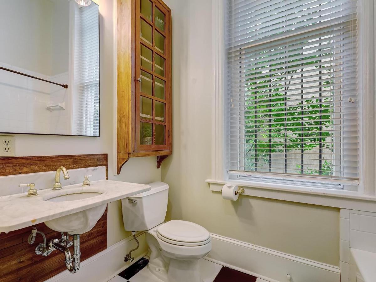 Parlor On Lafayette Villa Савана Екстериор снимка